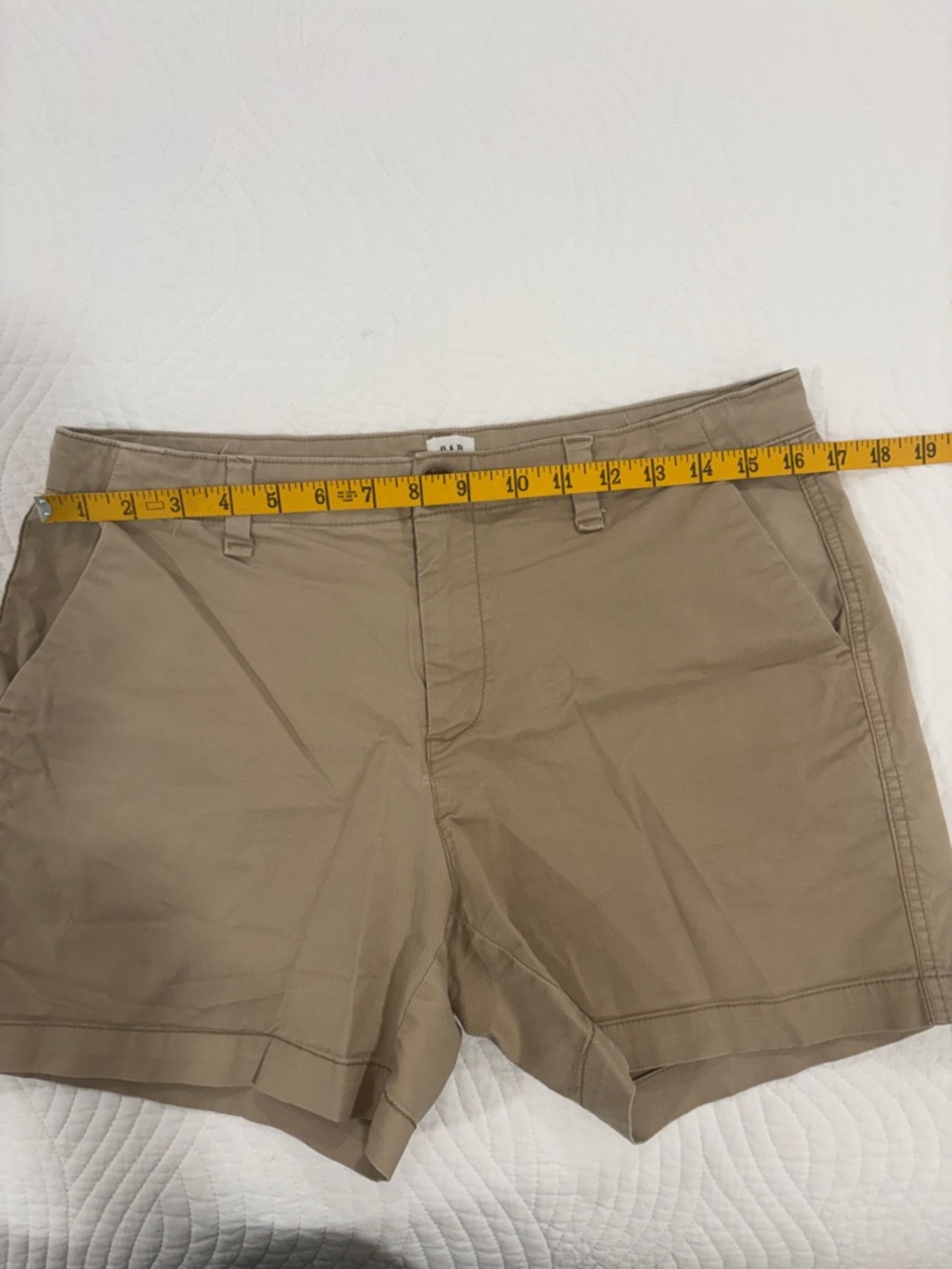 GAP Women's Tan Chino Bermuda Shorts - Picture 6 of 8